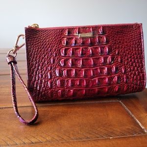 NWOT Brahmin Wristlet